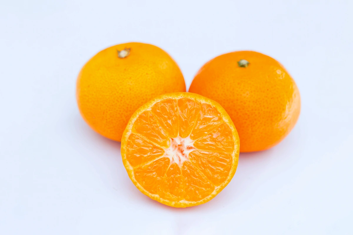 みかんのシーズンの到来を告げる早生みかん