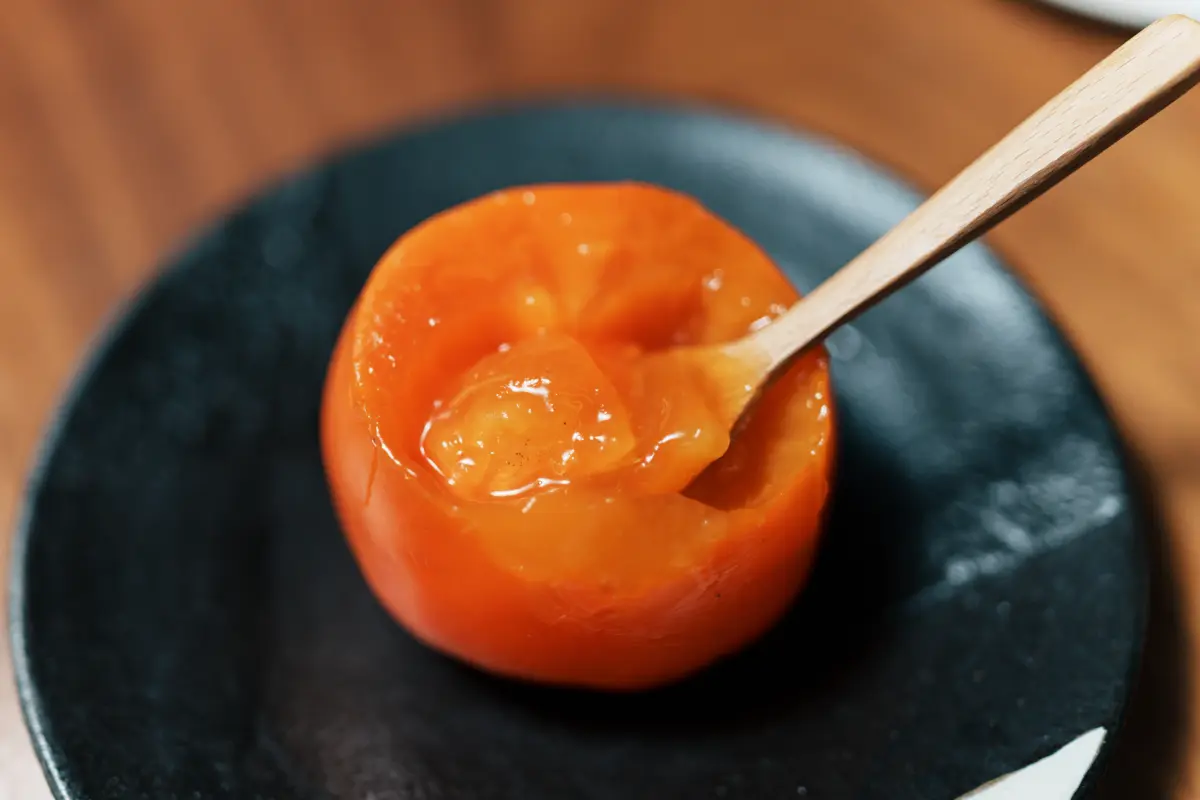 ゼリーのような食感が楽しめる完熟した富士柿