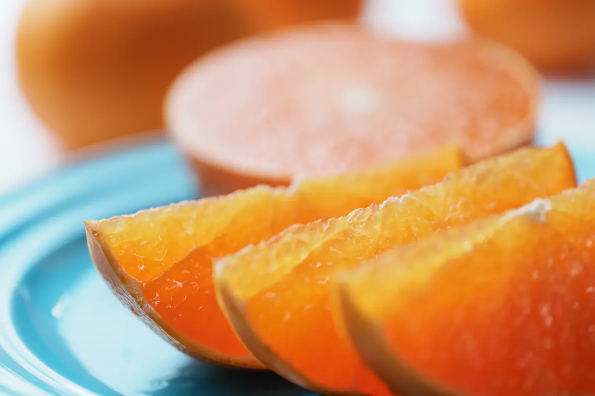 ナイフでカットされた「せとか」